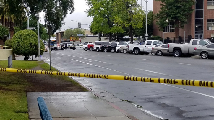 Мъж простреля трима души в Калифорния, крещейки "Аллах е велик"