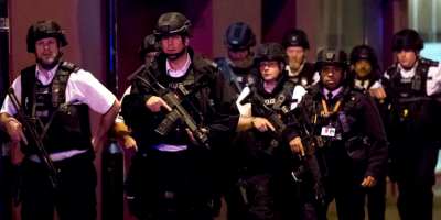 Очевидци от ужаса в Лондон: Терористите обикаляха и пробождаха който им падне