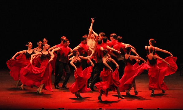 Националният балет на Испания изнесе спектакъл пред пълна зала 1 на НДК (видео)