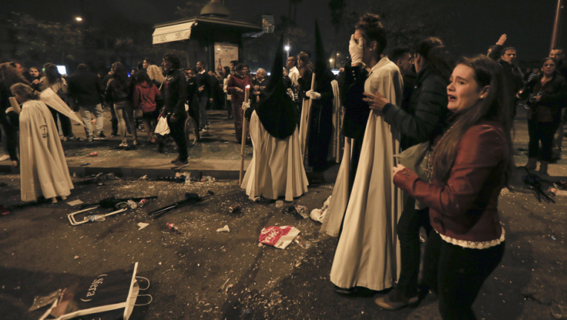 17 ранени по време на великденските шествия в Севиля