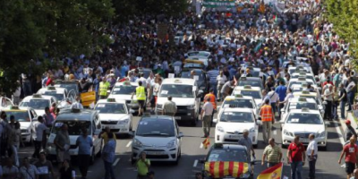 Над 10 000 испански таксиметрови шофьори от цялата страна демонстрираха днес в Мадрид срещу Uber