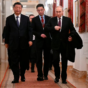 Китайския президен Си Дзинпин пристигна в Москва в понеделник за разговори с руския президент Владимир Путин