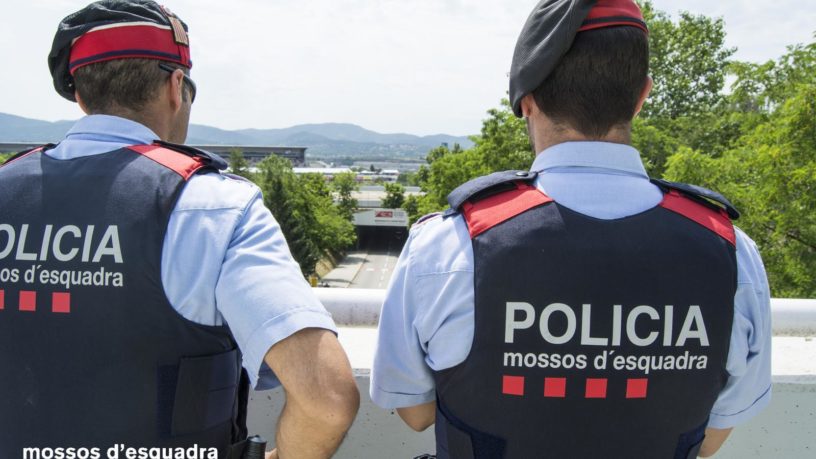 Каталунската полиция Моссос де Ескуарда