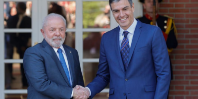 Бразилският президент Луис Инасио Лула да Силва и испанският премиер Педро Санчес