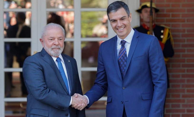 Бразилският президент Луис Инасио Лула да Силва и испанският премиер Педро Санчес