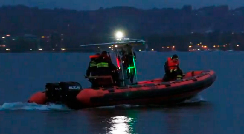 Спасителните екипи издирват изчезналите в езерото Маджоре в Северна Италия
