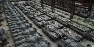 Десетки танкове "Леопард 1", произведени в Германия.